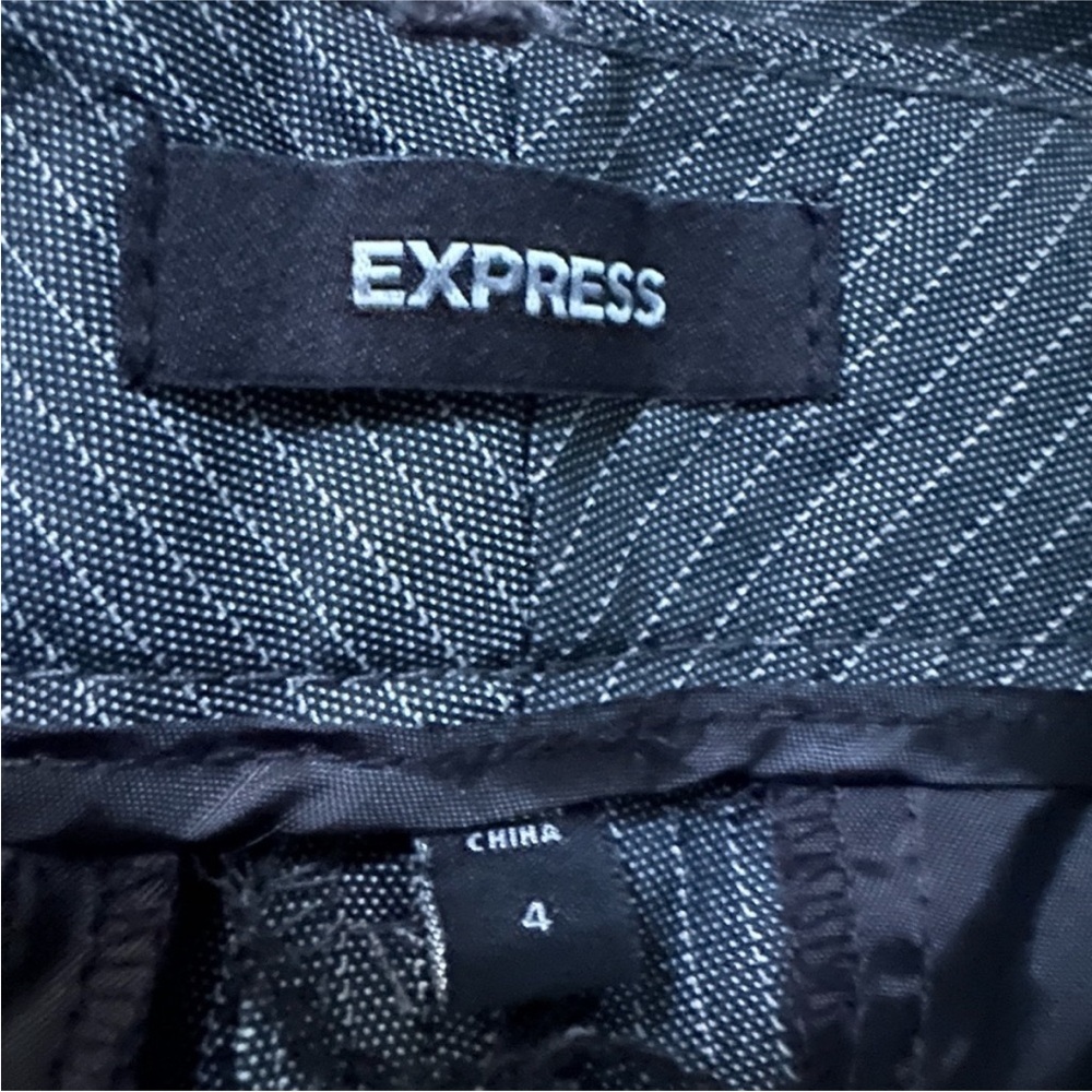 Express pants - Picture 3 of 6